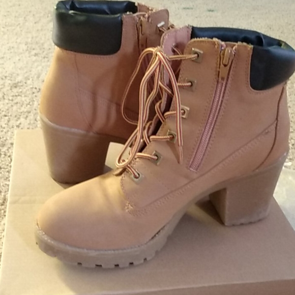 Shoes - Picture 3 of 5